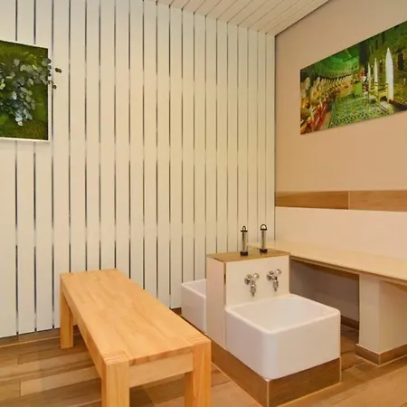 Olympia Haus 2, Whg 10 *